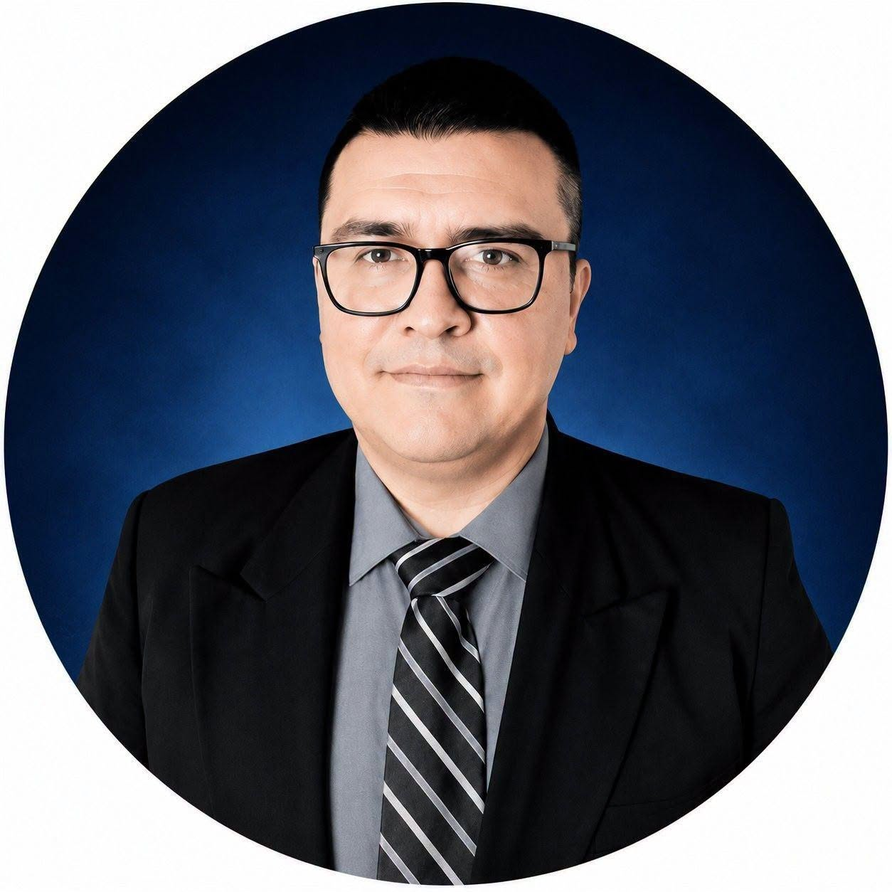 Retrato oficial de Fernando Mata